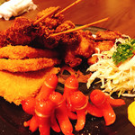 居酒屋　もなみ - 揚げ物盛り合わせ