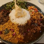 Curry bar nidomi - 