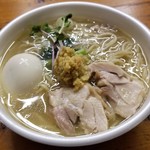 塩生姜らー麺専門店 MANNISH - 塩生姜らー麺＋味玉