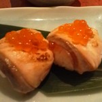 山田や - 炙りサーモンの手毬寿司