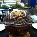 すし 魚游 - あわびの炭火焼き