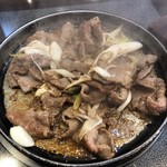 肉屋の正直な食堂 - 