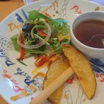 雑貨とカフェ バースデーズ - 料理写真:サラダ&スープ