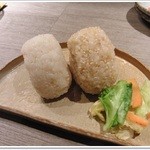 旬肴季菜　むら松 - 五部づき白米の塩むすび　玄米のおむすび