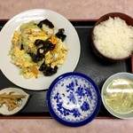 Raifuku - 木須肉(きくらげと豚肉の卵炒め)定食 600円