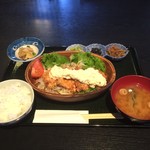 Sakura - 奥三河鶏のチキン南蛮膳
                ９８０円