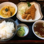 Donguri - サービスランチ(ミックスフライ定食)