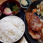 我夢写楽 - 豚しょうが焼き定食(750円)