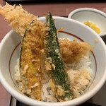Waka Shachiya - ミニ天丼