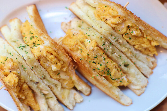 Ningen Kankei cafe de copain