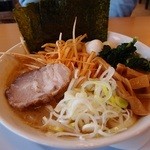 美熊家 - 豚骨醤油ネギラーメン＋うずら玉子