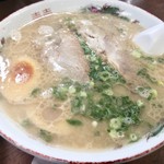 Shuu Chan Ramen - ラーメン煮卵トッピング