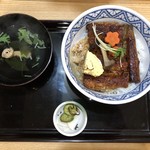 うなぎの川常 - うな丼 桃