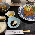 漁亭いわし茶屋 - いわしフライ定食