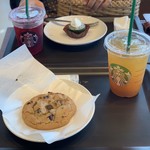 スターバックスコーヒー  - ゆずシトラスティー
            チョコレートチャンククッキー