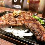 ゴールド会員 お誕生日特典でリブロース３００ｇを喰らう By 御飯大盛り いきなりステーキ 三軒茶屋店 三軒茶屋 ステーキ 食べログ