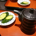 はげ天 - 漬物&追加用丼つゆ