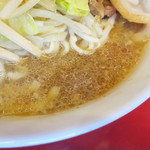 ラーメン二郎 - スープ