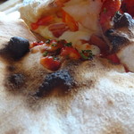 夢や - カルツォーネのソーセージとパプリカ