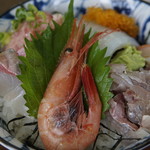 活魚料理 さかや - うみ丼（海鮮丼）