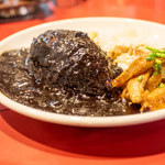 シーザー - 豚トロ焼き付き黒カレー