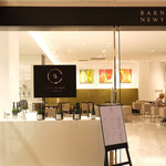 BARNEYS CAFE BY MI CAFETO - エントランスもステキ