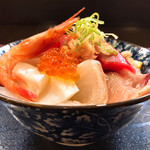 甚五郎 - 海鮮丼デラックス