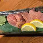 炭火焼肉ぐら - 