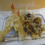 天喜代 - 卵天ランチの天ぷら盛り合わせ