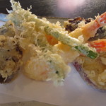 蕎麦 阿き津 - 天せいろの天ぷら　（季節は秋）