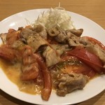 Waji mon - 豚肉とトマトのチーズ焼き