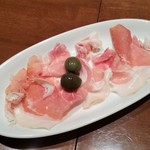 ALBERO - イタリア産クラテッロの生ハム（ハーフ）。