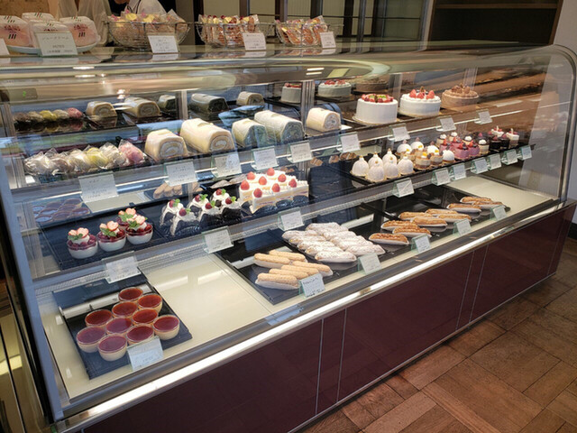 洋菓子のシュレック 九州工大前 ケーキ 食べログ