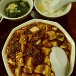蓬莱春 - ﾏｰﾎﾞｰ豆腐の右側