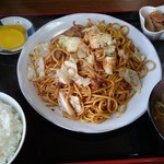 やまな食堂 - 蒜山焼きそば定食