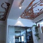 ビオディナミコ - クリーンホワイトな店内2