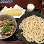 延喜 - 茄子キノコ汁うどん（並）750円