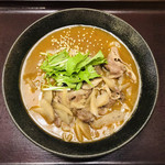 Soba Taikotei - もうちょっとお肉が多いと嬉しい。そば湯は有難いが、ネギ取り放題が無いのが残念。