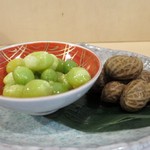 よし春 - 新銀杏と茹で落花生