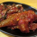 やきとり・ホルモン串　もりしん - ゴボウキムチとタコのキムチ