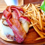 115942520 - 【ベーコンモッツァレラチーズバーガー】