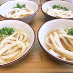 手打ちうどん こげら - 左奥から　あつあつ、ひやあつ、 あつひや、ひやひや　ななず汗