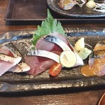 Azumaya - 鯖は炙り、生、ゴマ鯖の３種♪