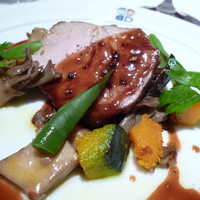 ブラッスリー ポール・ボキューズ 大丸東京 - ハーブ三元豚のロティ 南瓜のボルドレーズ
