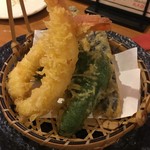 魚酒場じゅらく - 季節の天ぷら盛り合わせ