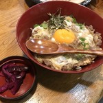 重蔵 - 牛とじ丼（750円）