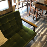 なたね - 大正ロマンなモスグリーンのソファ
