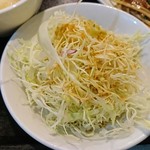 龍勝 - 食べ放題のサラダ