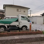 Nakatsu Karaage Souhonke Moriyama - 2019年8月　駐車場