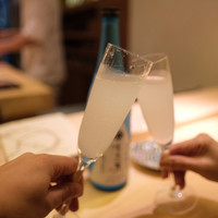 鮨よしかわ 恵比寿 - 日本酒スパークリングで乾杯